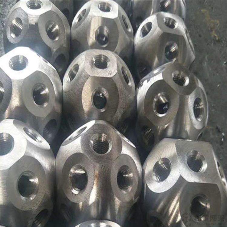 商洛螺栓球网架加工安装方法